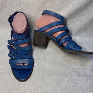 LD Tuttle Leather Strappy Blue Sandals. Size 39 Made Italy.